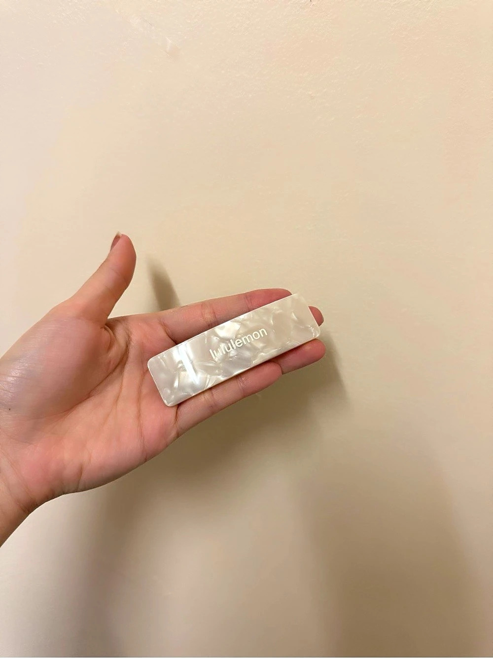 Lululemon Hair Barrette White Opal / Light Ivory / White  Images of Marble Patte